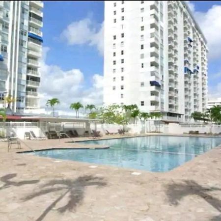 Beach Apartments At Marbella Del Caribe San Juan Exterior photo