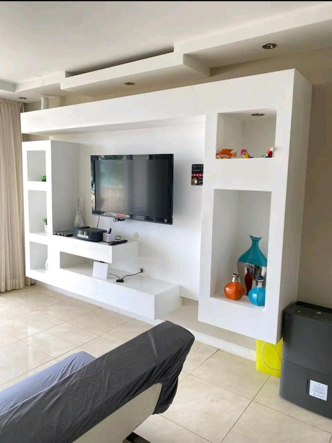 Beach Apartments At Marbella Del Caribe San Juan Exterior photo